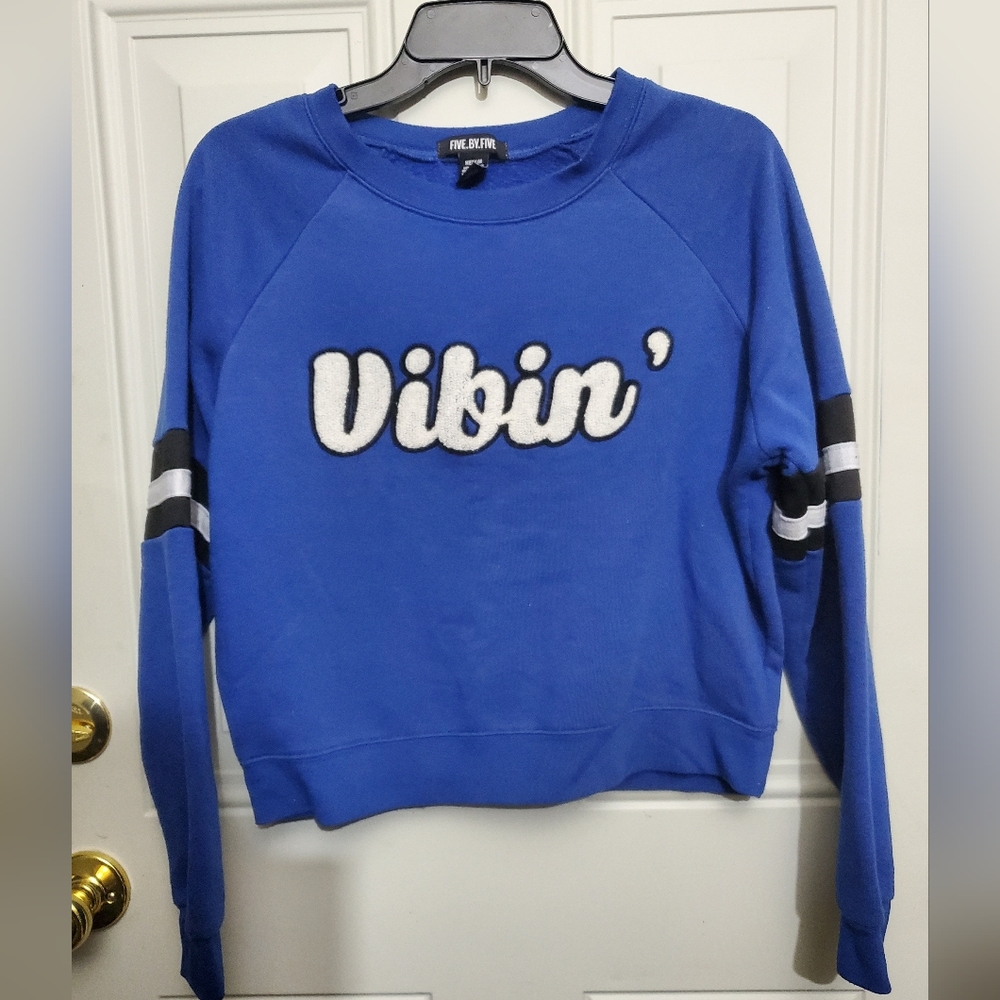 Five by Five Vibin' Men's Sweatshirt Medium Pullover Long Sleeve EUC